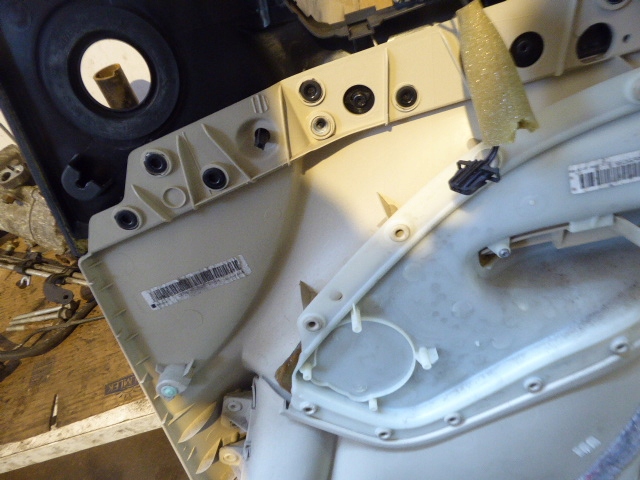 фото №3, Octavia ii 1z 04-08 боковина обивка дверь перед левый beż