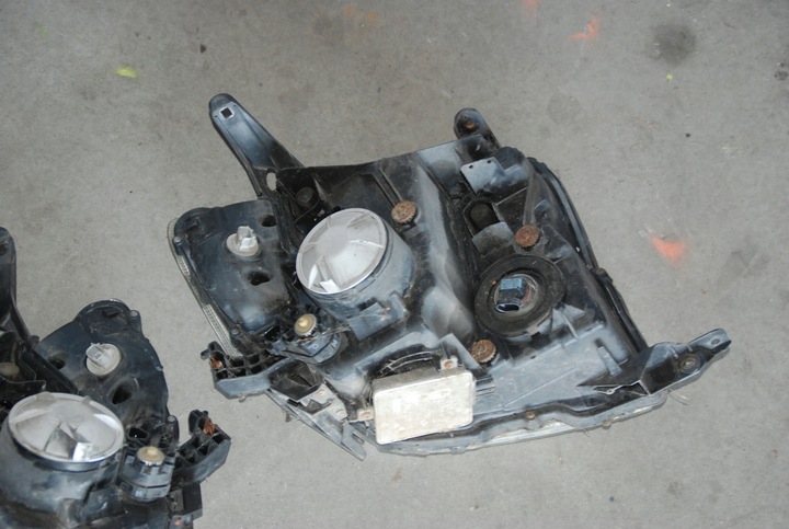 фото №10, Lampa/reflektor переднє лівий праві mitsubishi pajero iv ксенон uk