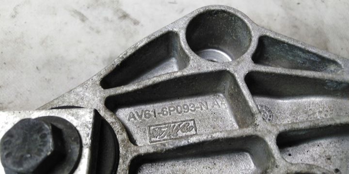 фото №3, Focus mk3 c max mk2 1,5 eb лапи подушка коробки