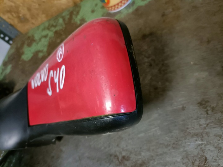 фото №7, Volvo v40 s40 зеркало левая 5 pin красный