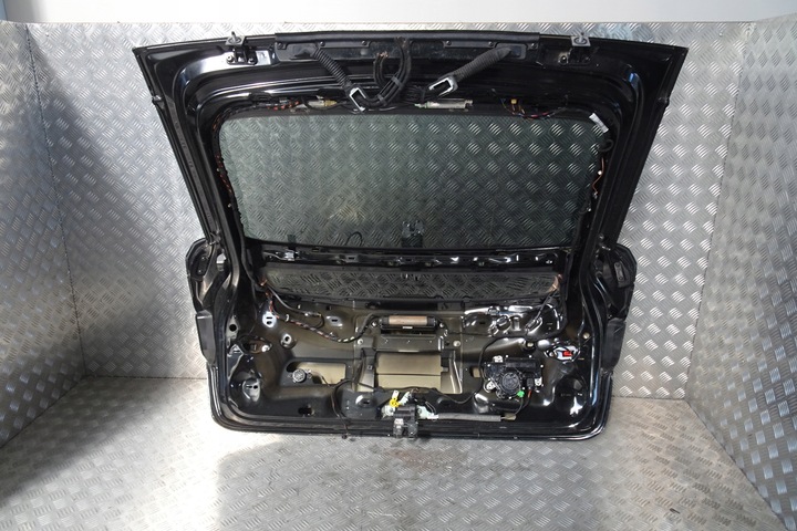 фото №7, Audi q4 e-tron - кришка задня комплектна