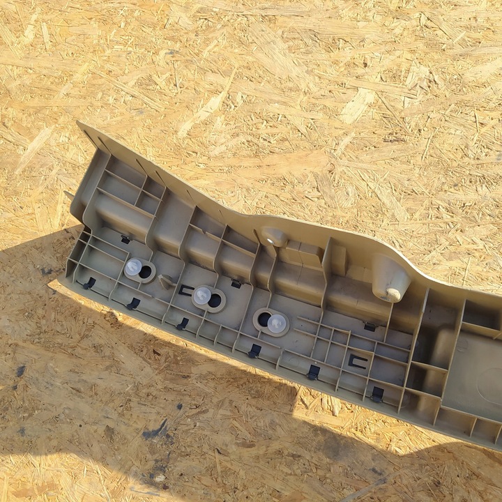 фото №6, Mercedes w251 r-klasa захист ременя багажника зад задня a2516903925