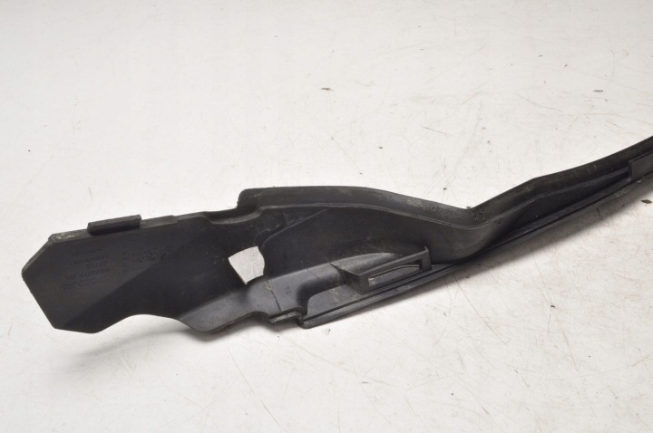 фото №9, Volvo v40 ii молдинг скла передній лобовий 31378573 права