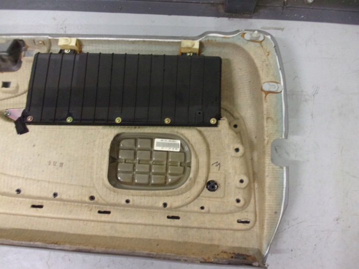 фото №7, Mercedes r129 sl 500 рестайлинг боковина обивка дверь правые