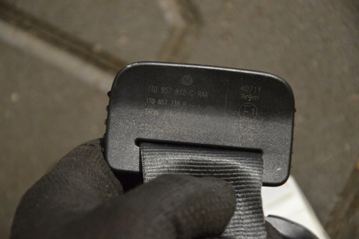 фото №8, Vw touran i fl комплект ремней зад 5штуки 1t0857811c