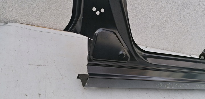 фото №13, Mazda 3 bm поріг стійка правий обшивка 13-18r