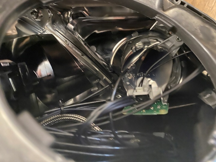 фото №13, Mercedes w212 лампа левый перед ксенон