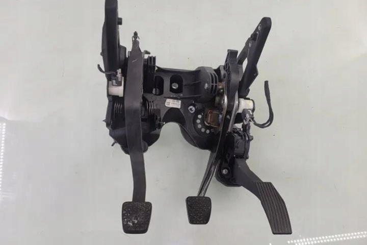 фото №9, Другие запчасти кузов opel astra k 13373776 1.4l бензин 110kw 2019
