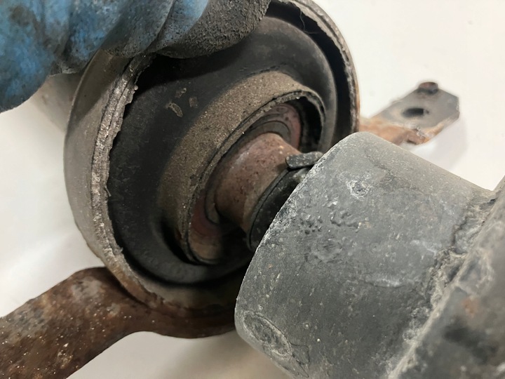 фото №6, Wał привідний 2.0 tdi 143 km quattro audi q5 8r 8r0521101