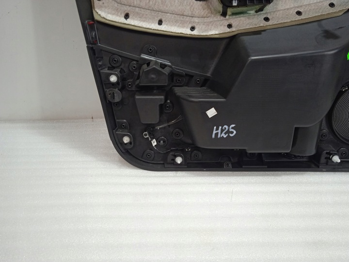 фото №12, Kuga mk2 рестайлинг боковина обивка дверь правые перед