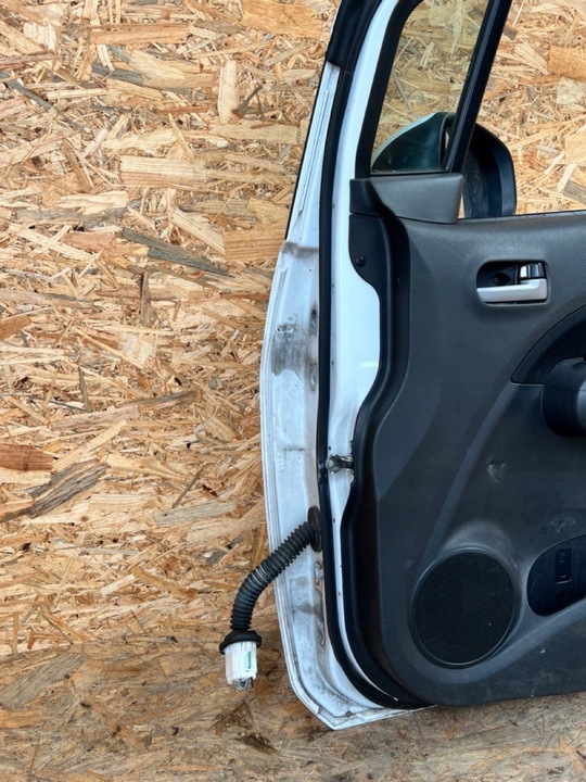 фото №14, Двері передні праві правий перед suzuki splash лак: 26u білий