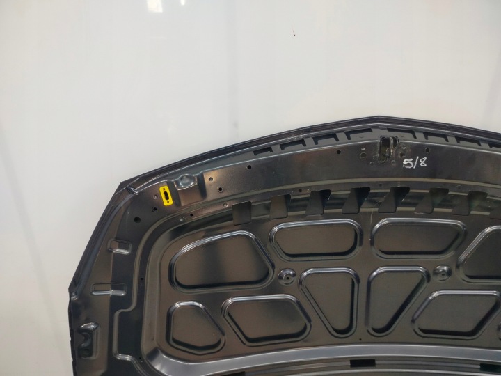 фото №13, Opel astra j iv 2009r- капот крышка двигателя z22c