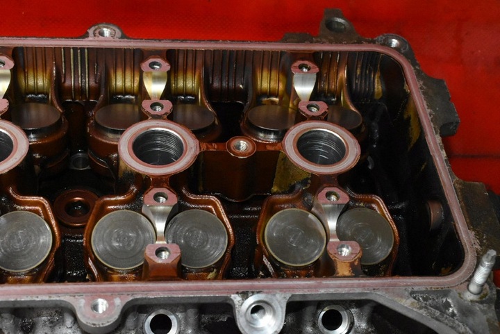 фото №9, Головка двигателя toyota yaris verso 1 i 1.3 vvti 86 km 99-03