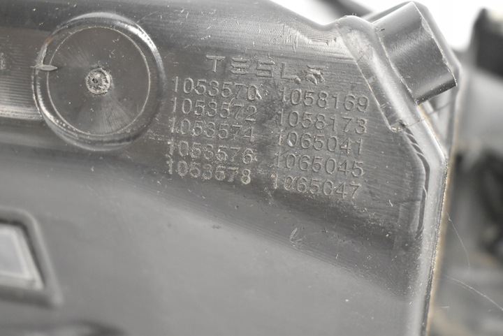 фото №10, Tesla модель s рестайлинг лампа левая перед полный led + модуль 1053574-00-c