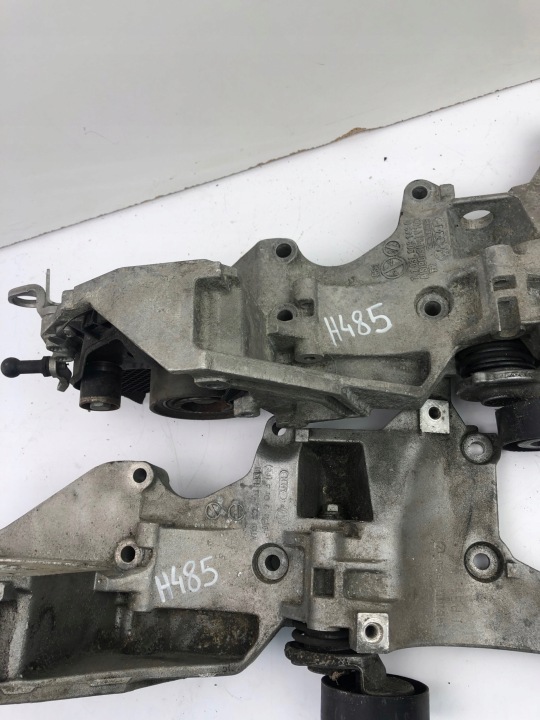фото №7, Vw seat skoda кронштейн генератора 03l 903143q 143d