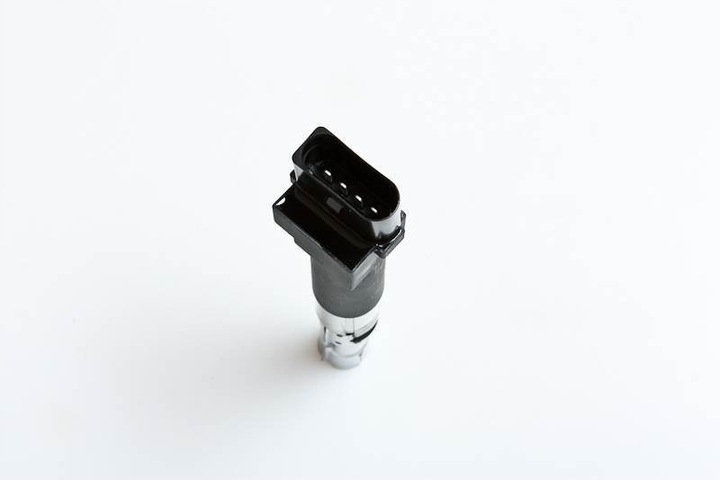 фото №1, Котушка запалювання vw golf 2.3 v5 oe: