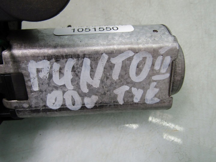 фото №9, Punto ii 00r моторчик зад задней дворники крышки багажника 66350001