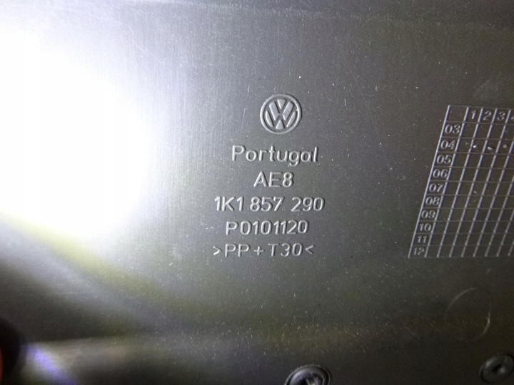 фото №9, Бардачок volkswagen golf v чорний 04r.