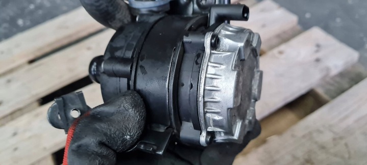 фото №11, A5 8w рестайлінг помпа додатковий води 2.0 tdi 04l965567a a4 b9 8w q5 a6 c8