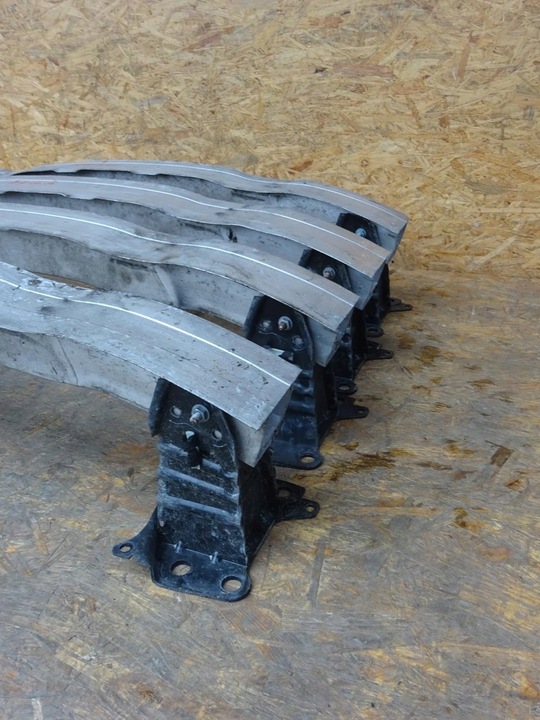 фото №16, Audi a3 8p 04-07 балка підсилювач бампера перед передня 8p0807113b