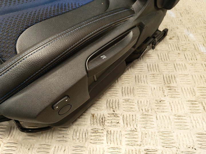 фото №6, Bmw f40 обивка сиденья диван обшивки туннель м-пакет