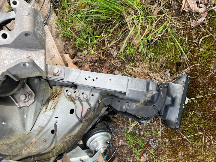 фото №8, Чверть лонжерон права передня праві перед volvo xc60 i