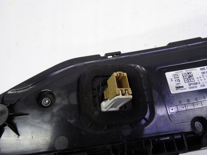 фото №12, Audi q7 ii рестайлинг 20-24 лампа задняя левая led 4m0945307 оригинальная европа