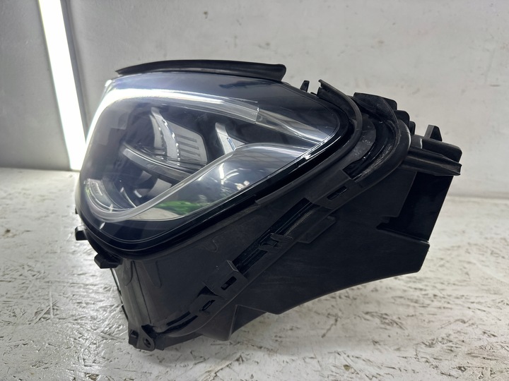 фото №13, Mercedes glc рестайлинг лампа полный led левая комплектная сцепление a2539066901