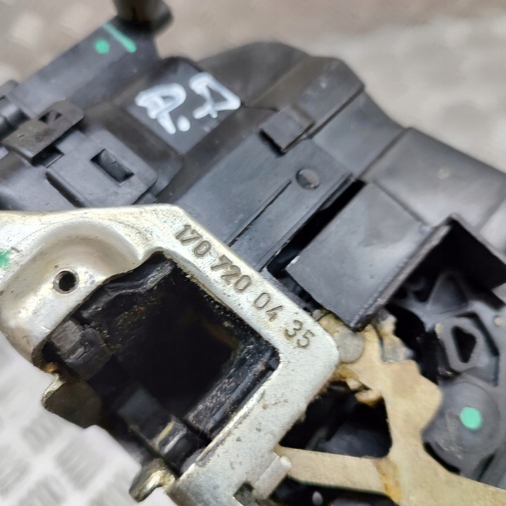 фото №6, Mercedes-benz slk r170 1996 права сторона замок двері передніх