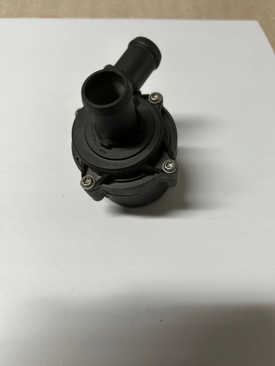 фото №1, Насос воды 5q0965567 skoda yeti 5l 2016