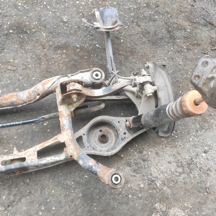 фото №9, Вісь підвішування зад візок балка поворотна опора vw passat b6