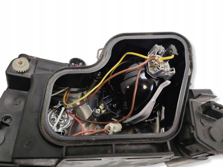 фото №10, 1996 audi a6 s6 c4 4a фара 14050602re