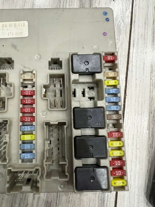 фото №3, Модуль коробка предохранителей upc uch bsm renault clio iii modus 674660b