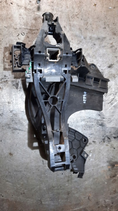 фото №1, Ручка механизм левый зад 30699111 volvo s40 ii