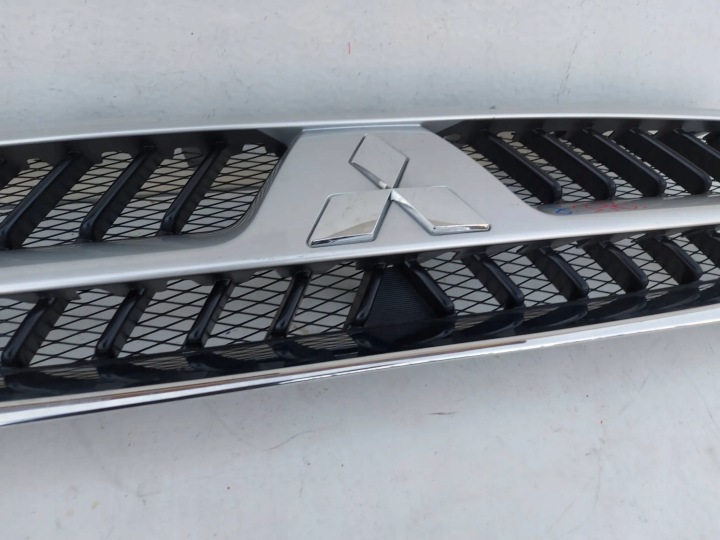 фото №6, Mitsubishi pajero рестайлинг 03-06 решётка решётка
