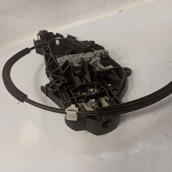 фото №6, Opel astra k v замок двери левые зад + крепление 13533664 13515505