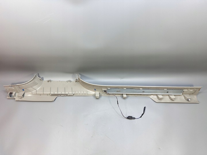 фото №5, Vw tiguan ii рестайлинг планка пороговая внутренняя правая подсвечиваемая led