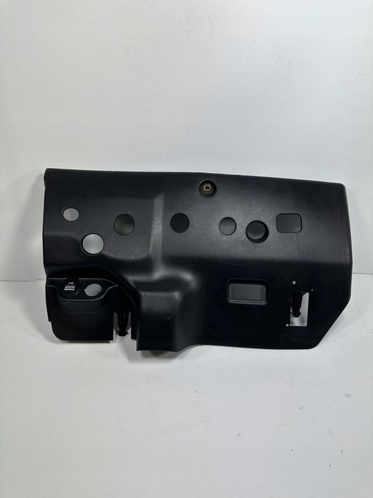 фото №1, Cayenne 7p5 защита консоли правая 7p5815174b