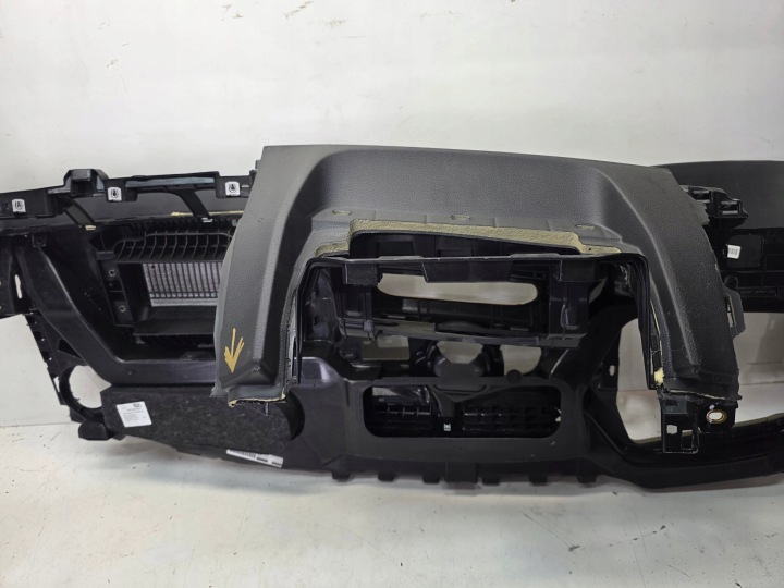 фото №14, Торпедо консоль капот head up audi q7 4m 4m2857001j английская