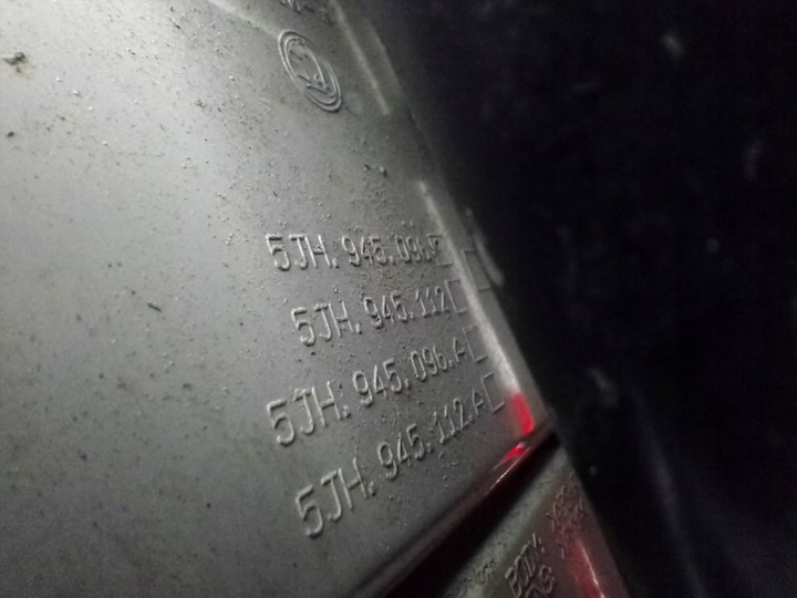 фото №7, Лампа задняя правая skoda rapid ii 5jh945096 5jh945112 хэтчбек