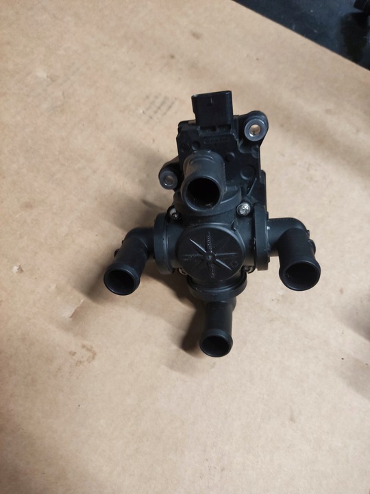 фото №9, Клапан электромагнитный управление отопитель audi e-tron 4ke963375h