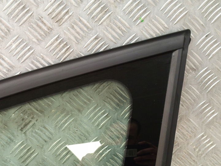 фото №8, Bmw оригинальный номер 9451572 x1 u11 стекло кузовная задняя зад правая