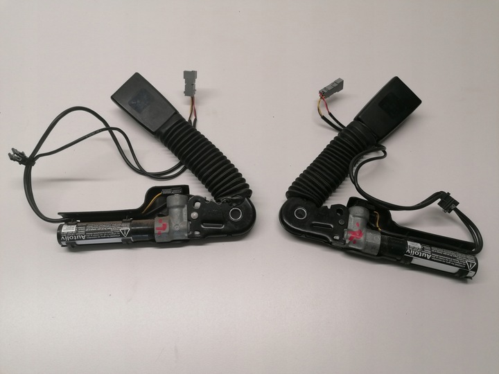 фото №1, Mini countryman r60 натяжитель ремня левый правые перед оригинал 10-16