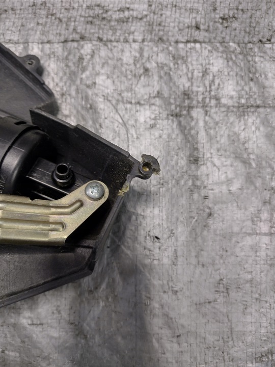 фото №12, Замок двері лівий зад mercedes w210 оригінальний номер 2027330308