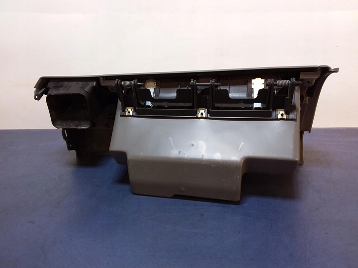 фото №12, Chrysler town country v бардачок пассажира панели