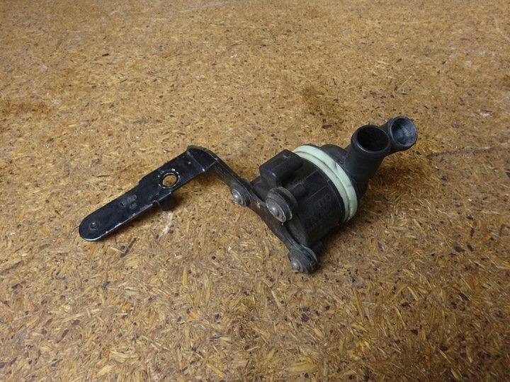 фото №9, Audi a3 8p golf v vi eos додатковий помпа води 5n0965561a 1k0121093bp