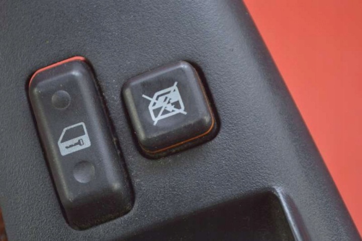 фото №9, Панель керування скло eu 84820-02111 toyota corolla e12 5d hb 00-08