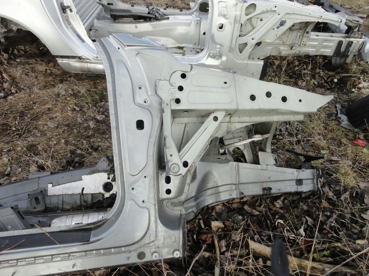 фото №1, Mercedes ml w164 164 чверть права перед стійка праві переднє