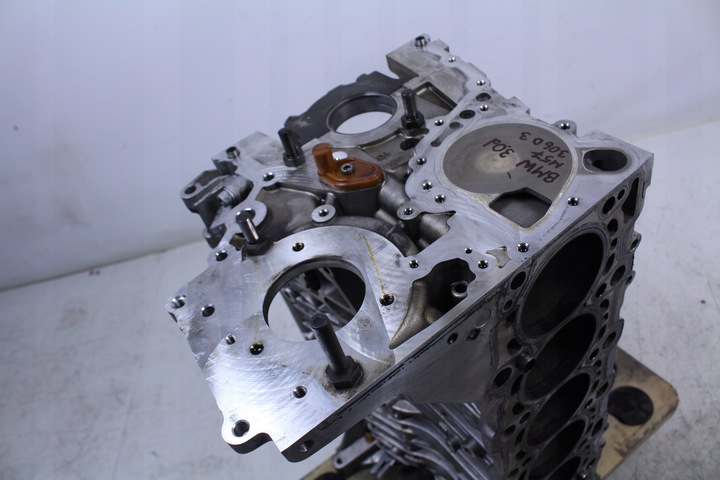 фото №8, Блок двигателя bmw 3,0d m57 306d3