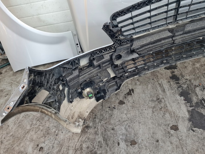 фото №15, Перед капот крылья бампер решётка радиатора комплект mercedes w204 c775